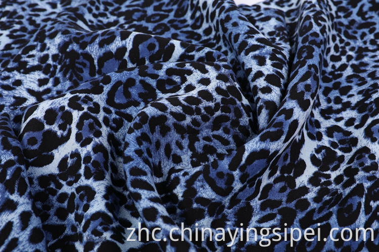 时尚风格的普通柔软95GSM花朵poplin印刷面料适用于女装